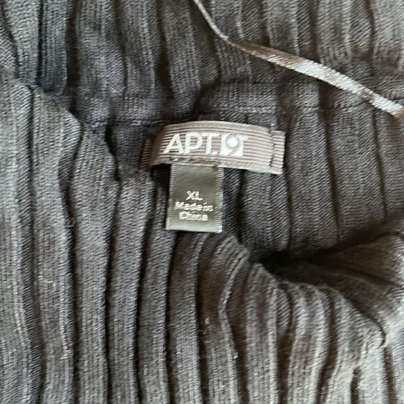 Peach, Gray, & Black turtlenecks - Picture 8 of 9